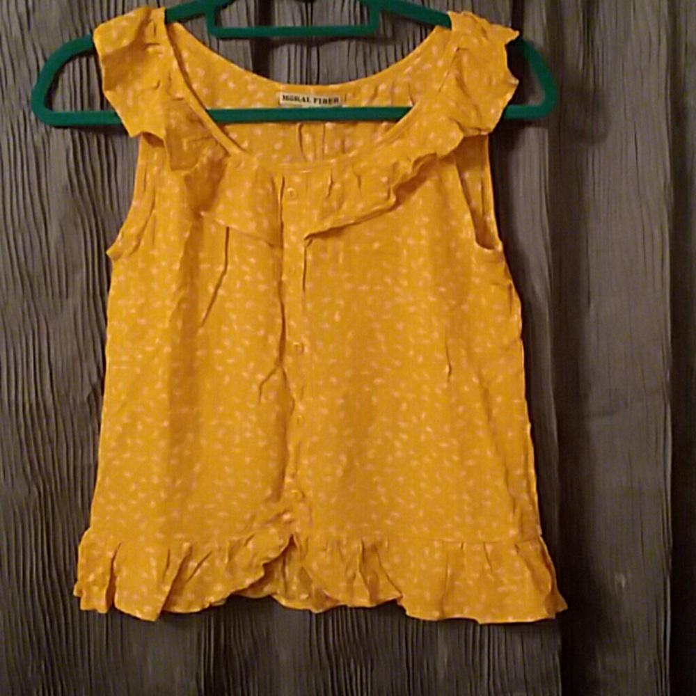 Ruffle tank